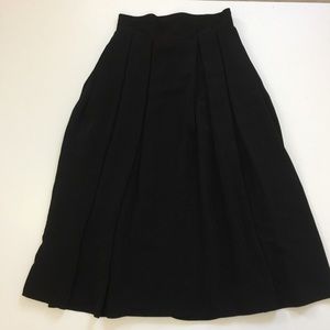 Vintage Black Pleated Maxi Skirt (Pockets!)